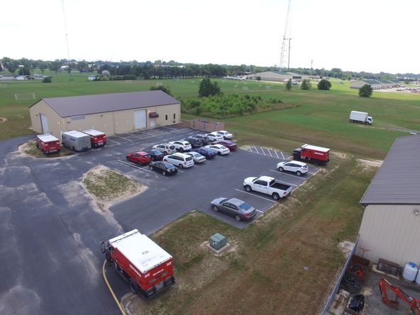 Venture Business Center: 180-187 Kent Dr, Seaford, DE 19973